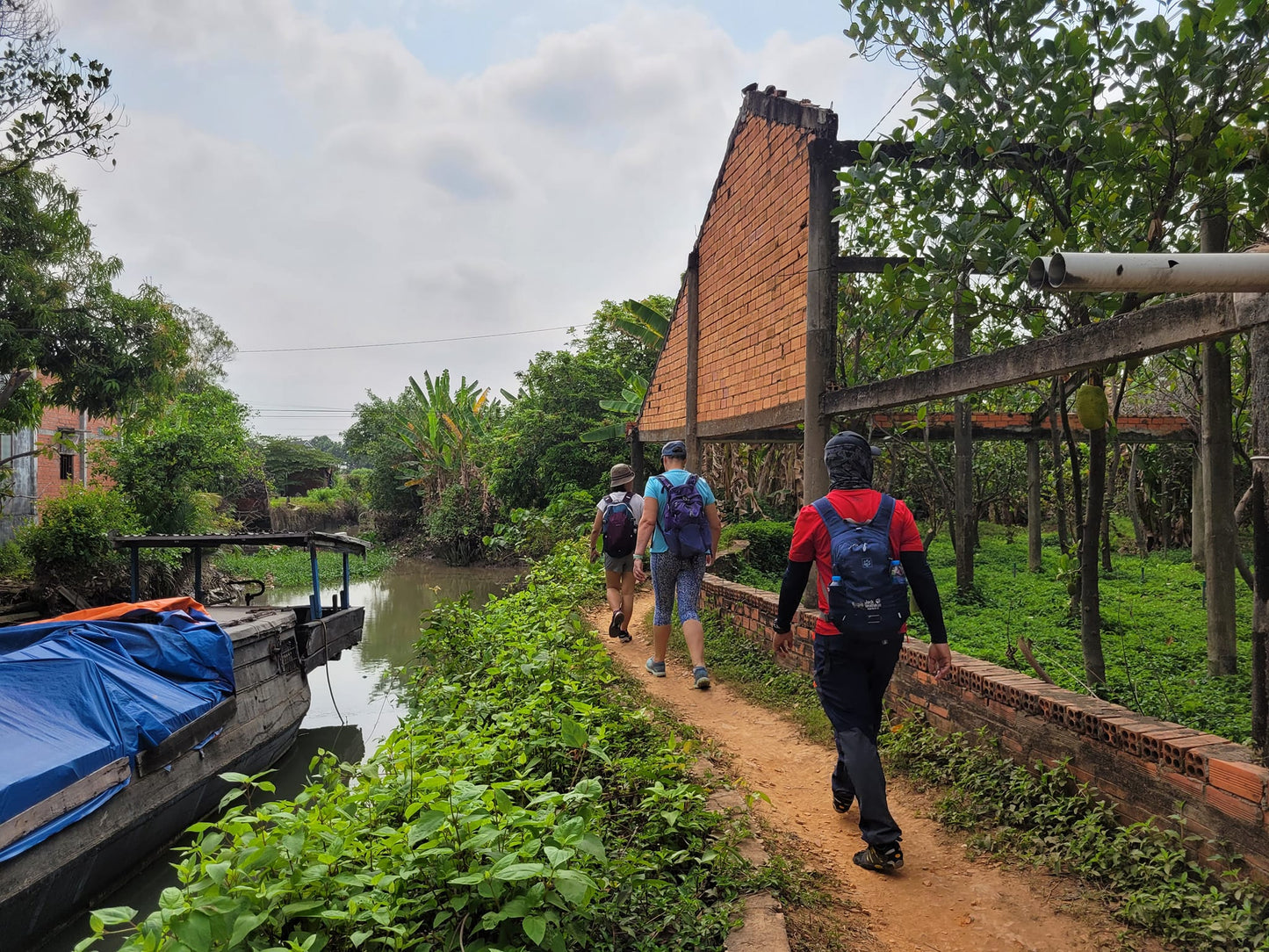 35R: Mekong Delta: Stepping Into The 'Red Kingdom' of the Pottery Village
